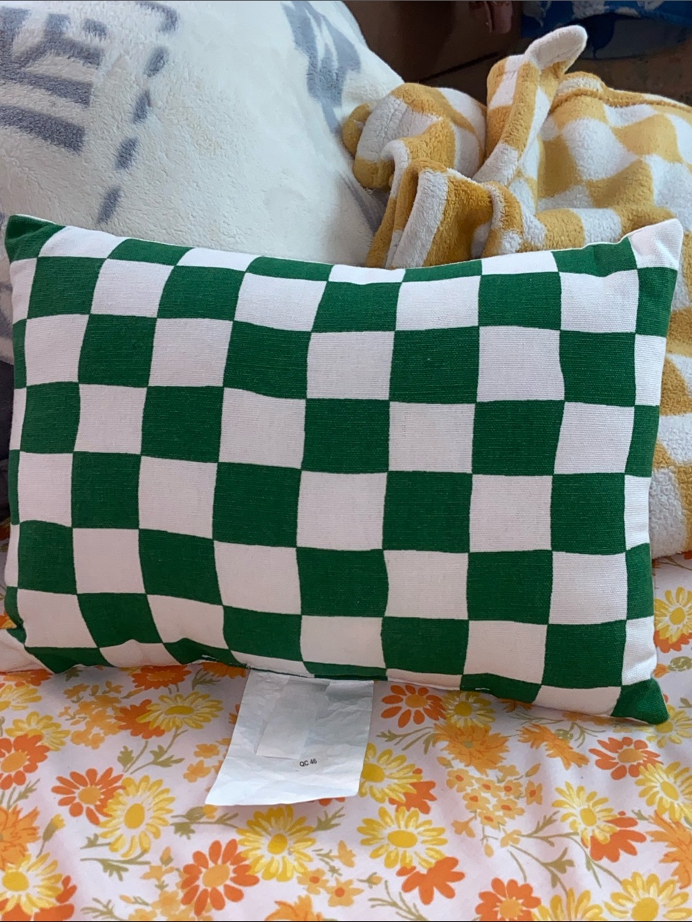 TOMATO TO-MAH-TO EMBROIDERED PILLOW Accent Throw Lumbar NWOT - Picture 2 of 4